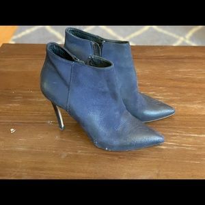 Shoes Size 8